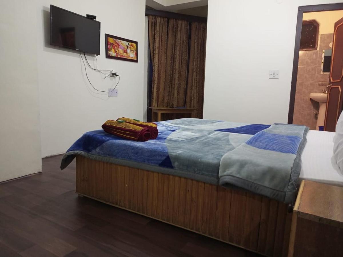 Hadimba Way Manali - Top Rated And Most Awarded Property In Manali !! Balcony Rooms Bagian luar foto