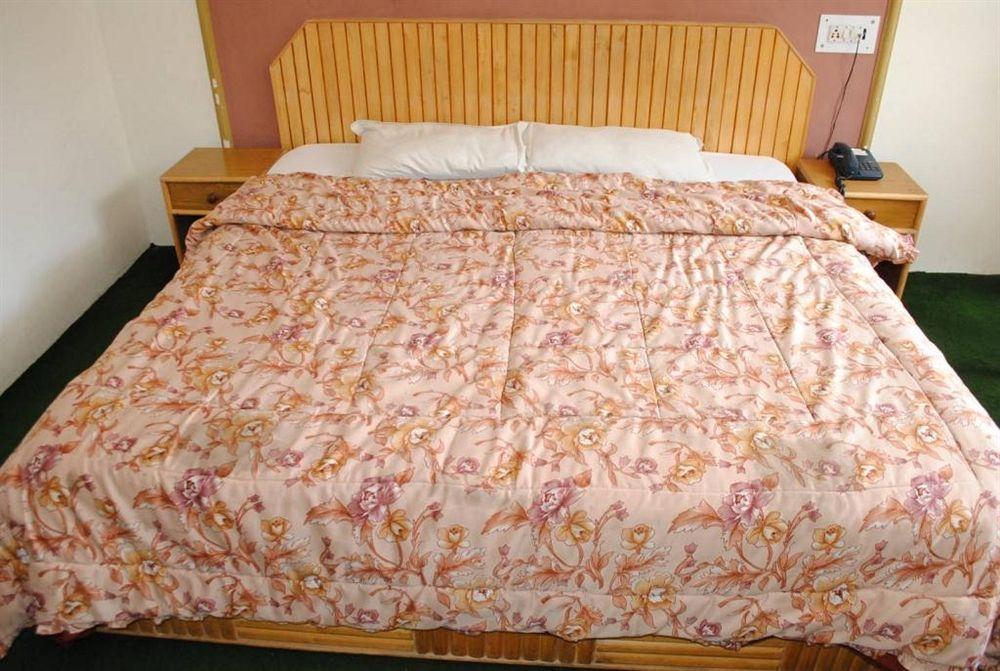 Hadimba Way Manali - Top Rated And Most Awarded Property In Manali !! Balcony Rooms Bagian luar foto
